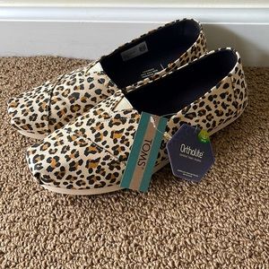 🚨PRICE DROP FOR LIMITED TIME🚨 LEOPARD PRINT TOMS